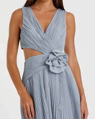 Blue Ruched Chiffon Sleeveless Gown With 3D Flower